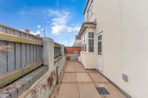 Photo 16- click for photo gallery